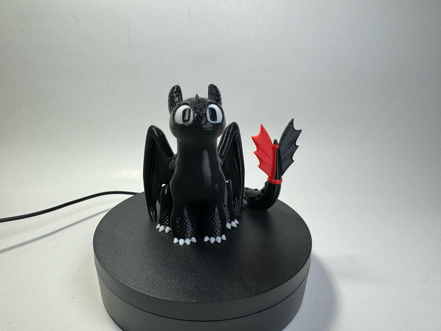 Toothless -Standing