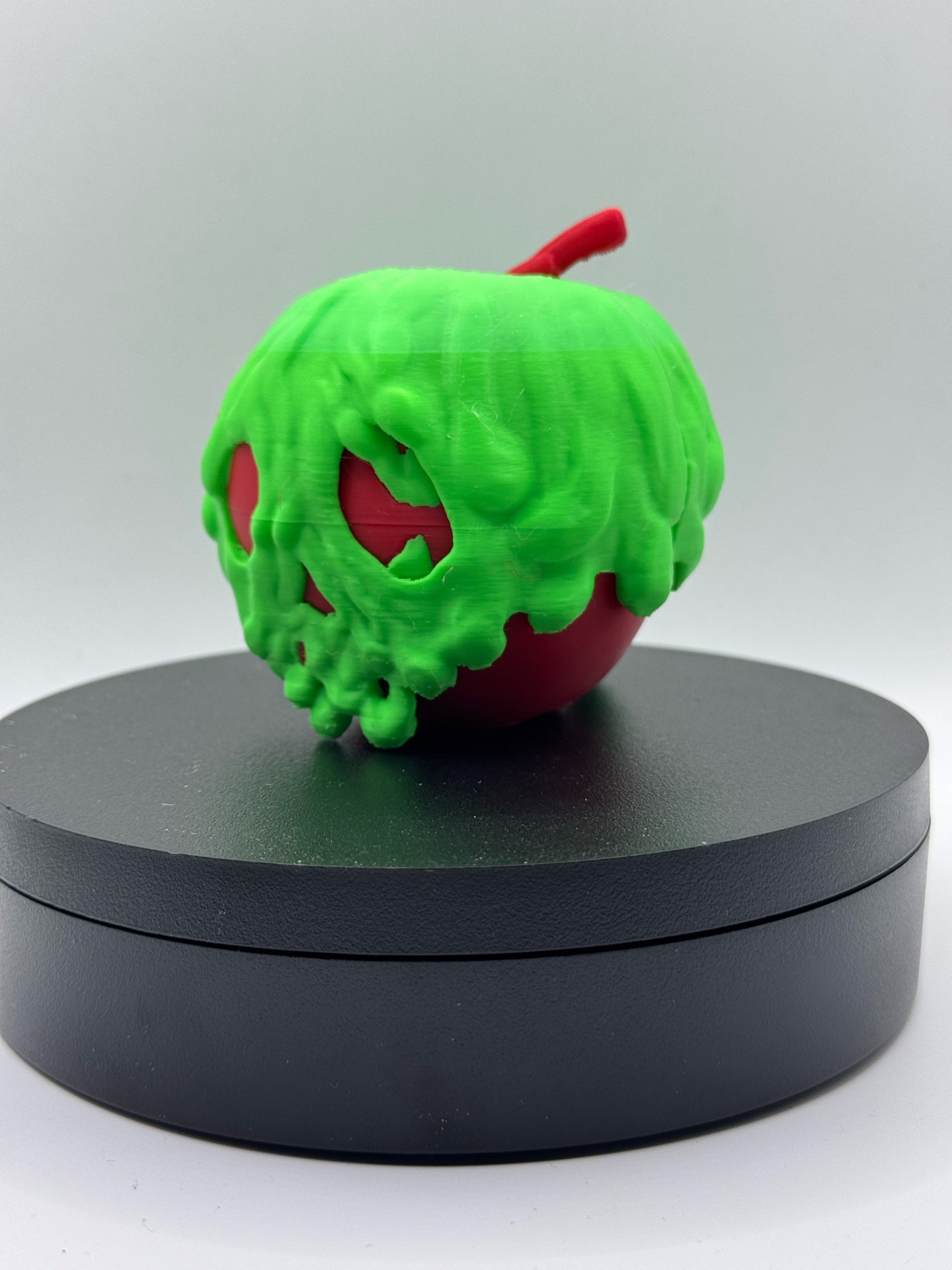 Disney Poison Apple￼