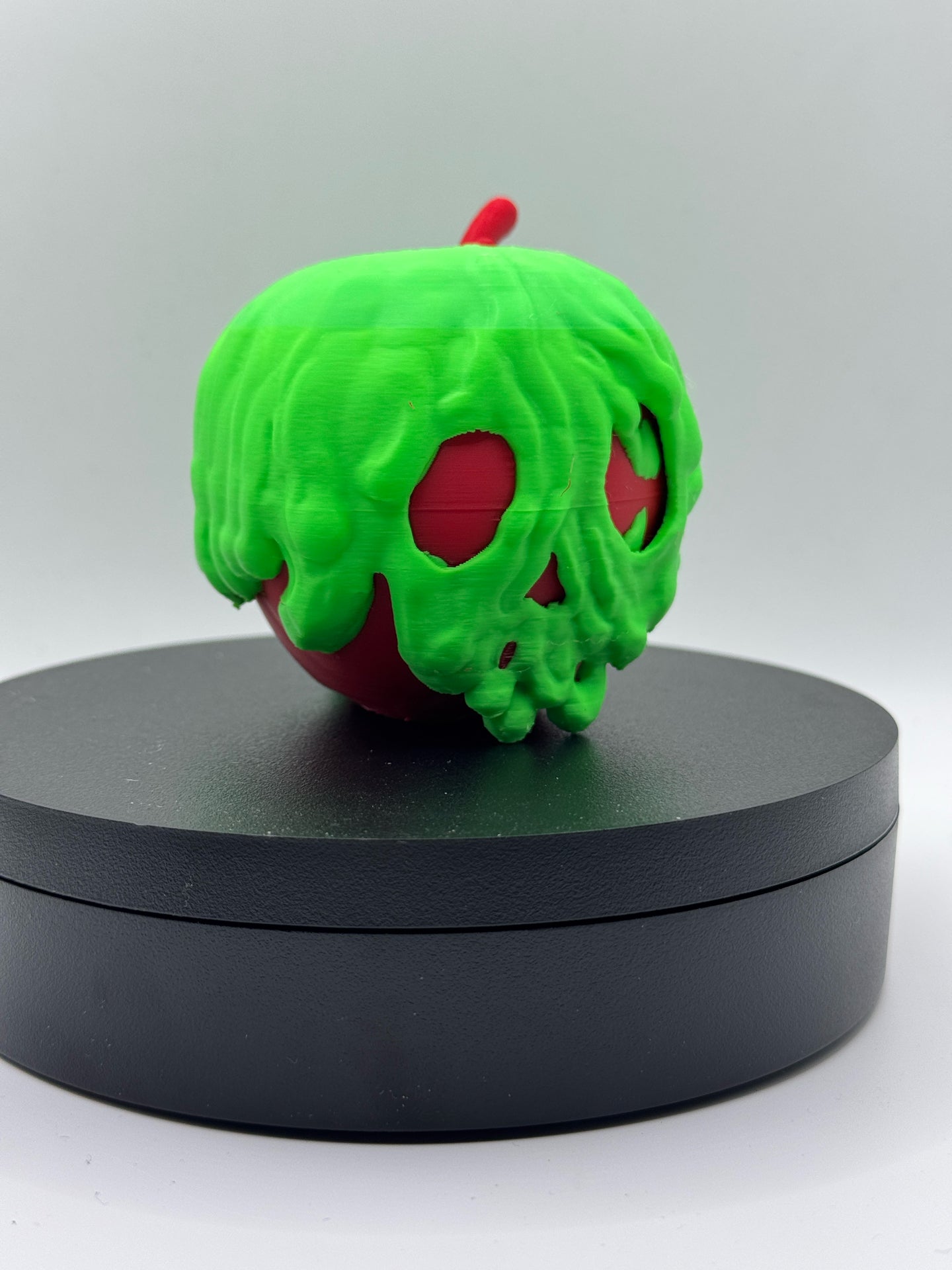 Disney Poison Apple￼